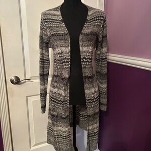 Women’s long Sweater Cardigan Medium